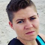 Britt from West Islip | Woman | 38 years old | Gemini