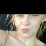 Livvy from Pittsburgh | Woman | 34 years old | Gemini