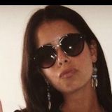 Julie from Paris | Woman | 32 years old | Leo