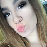 Sydney from Edwardsville | Woman | 26 years old | Scorpio