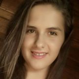 Dani from Sao Sebastiao do Cai | Woman | 27 years old | Taurus