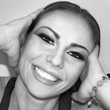 Jane from Dubai | Woman | 36 years old | Taurus