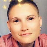 Debo from Canyon Country | Woman | 33 years old | Pisces
