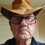 Bradstefansows from Winnipeg | Man | 76 years old | Taurus