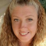Amanda from Newton | Woman | 46 years old | Gemini