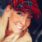 Saressa from Amsterdam | Woman | 38 years old | Cancer