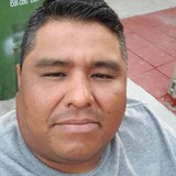 Luis from Winnetka | Man | 46 years old | Taurus