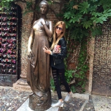 Andreea from Arad | Woman | 35 years old | Libra