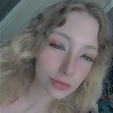 Lex from Ravenna | Woman | 22 years old | Taurus