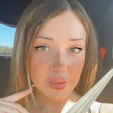 Laurie from Apo | Woman | 34 years old | Capricorn