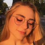 Auro from Bologna | Woman | 25 years old | Pisces