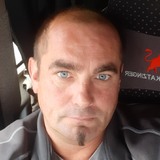 Helmutsandmequ from Linz | Man | 46 years old | Cancer