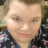 Sarah from Kansas City | Woman | 32 years old | Capricorn