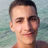 Julian from Flores | Man | 28 years old | Cancer
