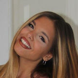 Paola from Napoli | Woman | 32 years old | Pisces