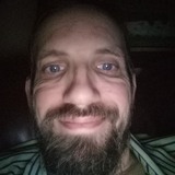 R89Qn from New Boston | Man | 42 years old | Capricorn