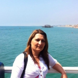 Eva from London | Woman | 45 years old | Aries