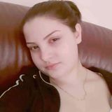 Cristina from Vienna | Woman | 32 years old | Leo