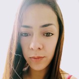Bia from Umuarama | Woman | 33 years old | Taurus