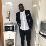 Hakim from Campione d'Italia | Man | 37 years old | Aquarius