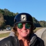 Moe from Levittown | Woman | 55 years old | Capricorn