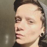 Neills from Lija | Woman | 34 years old | Capricorn