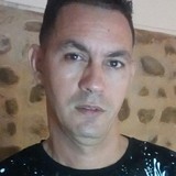 Charlie from Montevideo | Man | 50 years old | Sagittarius