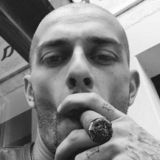 Dock from La Chaux-de-Fonds | Man | 40 years old | Libra