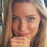Lover from Los Angeles | Woman | 34 years old | Sagittarius