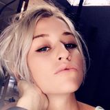 Emma from Palm Beach Gardens | Woman | 27 years old | Aquarius